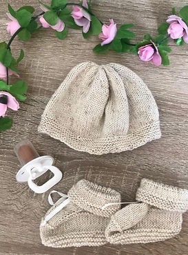 Humphrey beanie and bootie set baby gift baby and mumma gifts.jpg